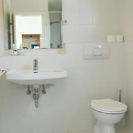 Relaxing 140m2 South Of Munich - 25 Min To Center - Fully Equipped * Baierbrunn
