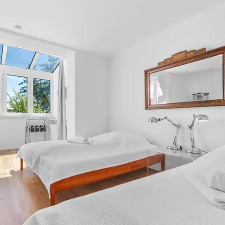 Relaxing 140m2 South Of Munich - 25 Min To Center - Fully Equipped Baierbrunn